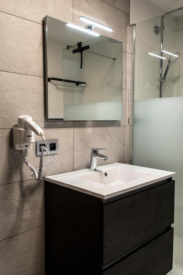 Guesthouse Max Zwijndrecht ภายนอก รูปภาพ