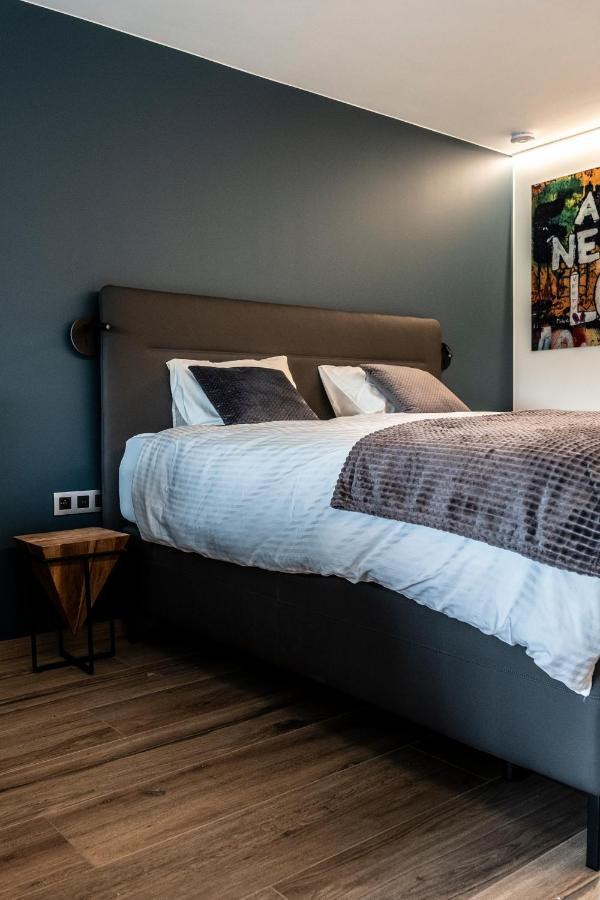 Guesthouse Max Zwijndrecht ภายนอก รูปภาพ